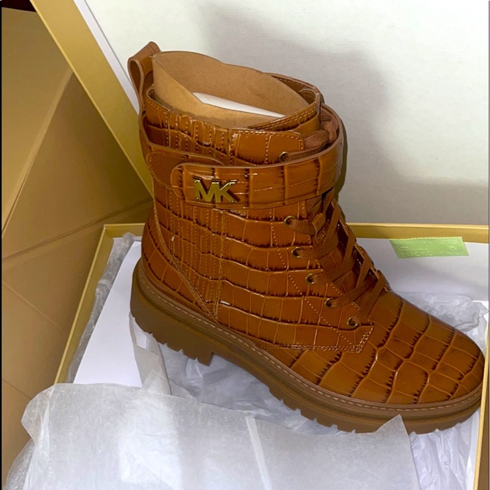 New Michael Kors boots
